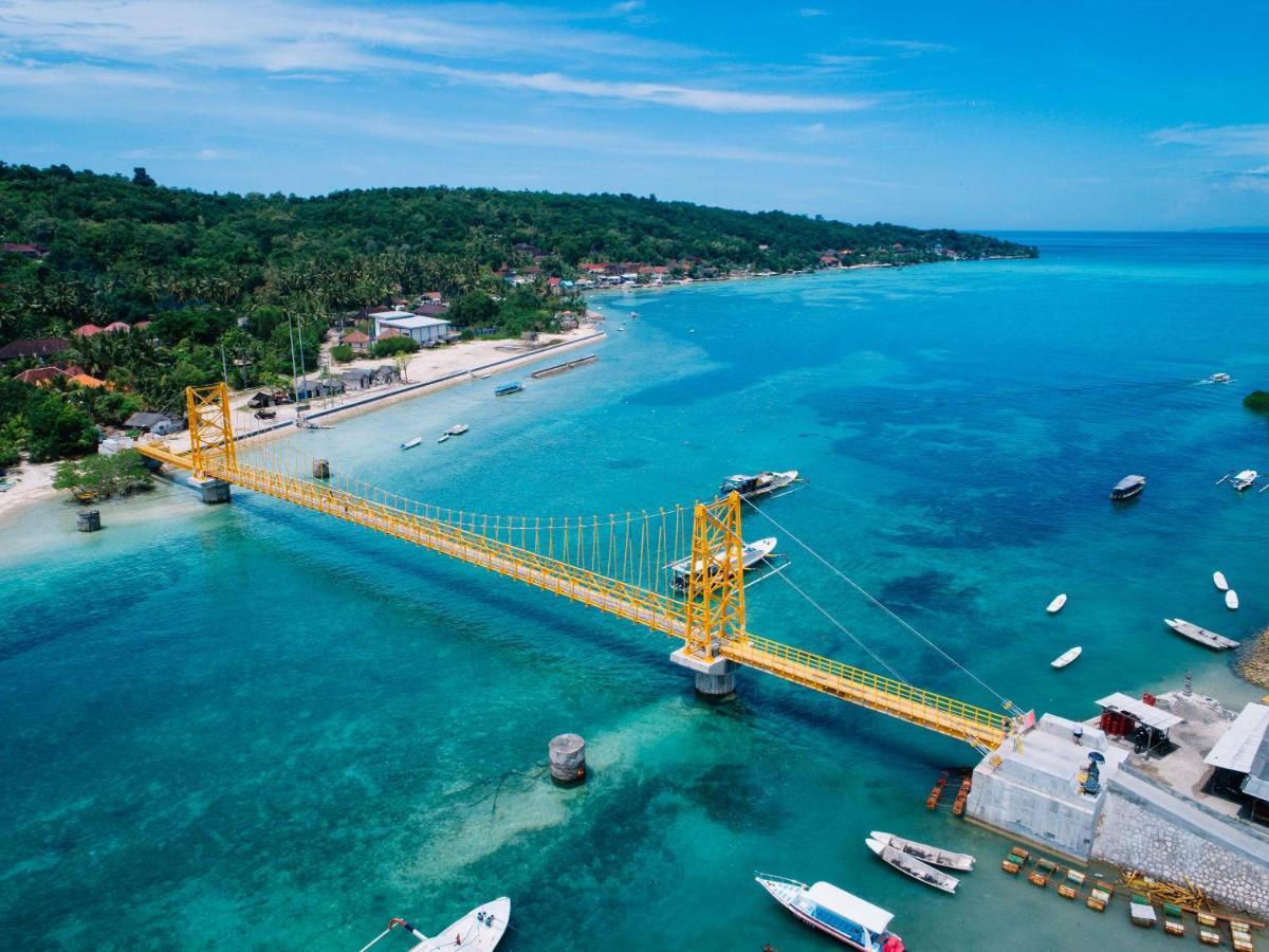 Laguna Biru Nusa Lembongan  Bagian luar foto